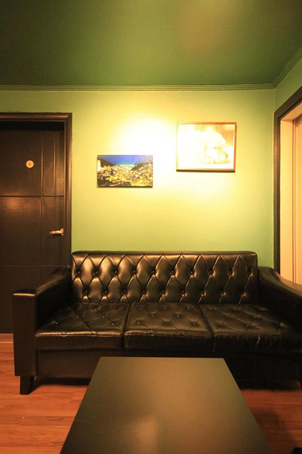 The One Hostel Hongdae In Seoul - Foreigner Only Bagian luar foto
