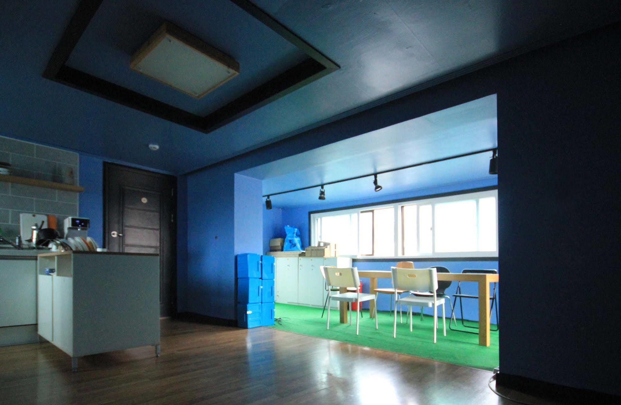 The One Hostel Hongdae In Seoul - Foreigner Only Bagian luar foto